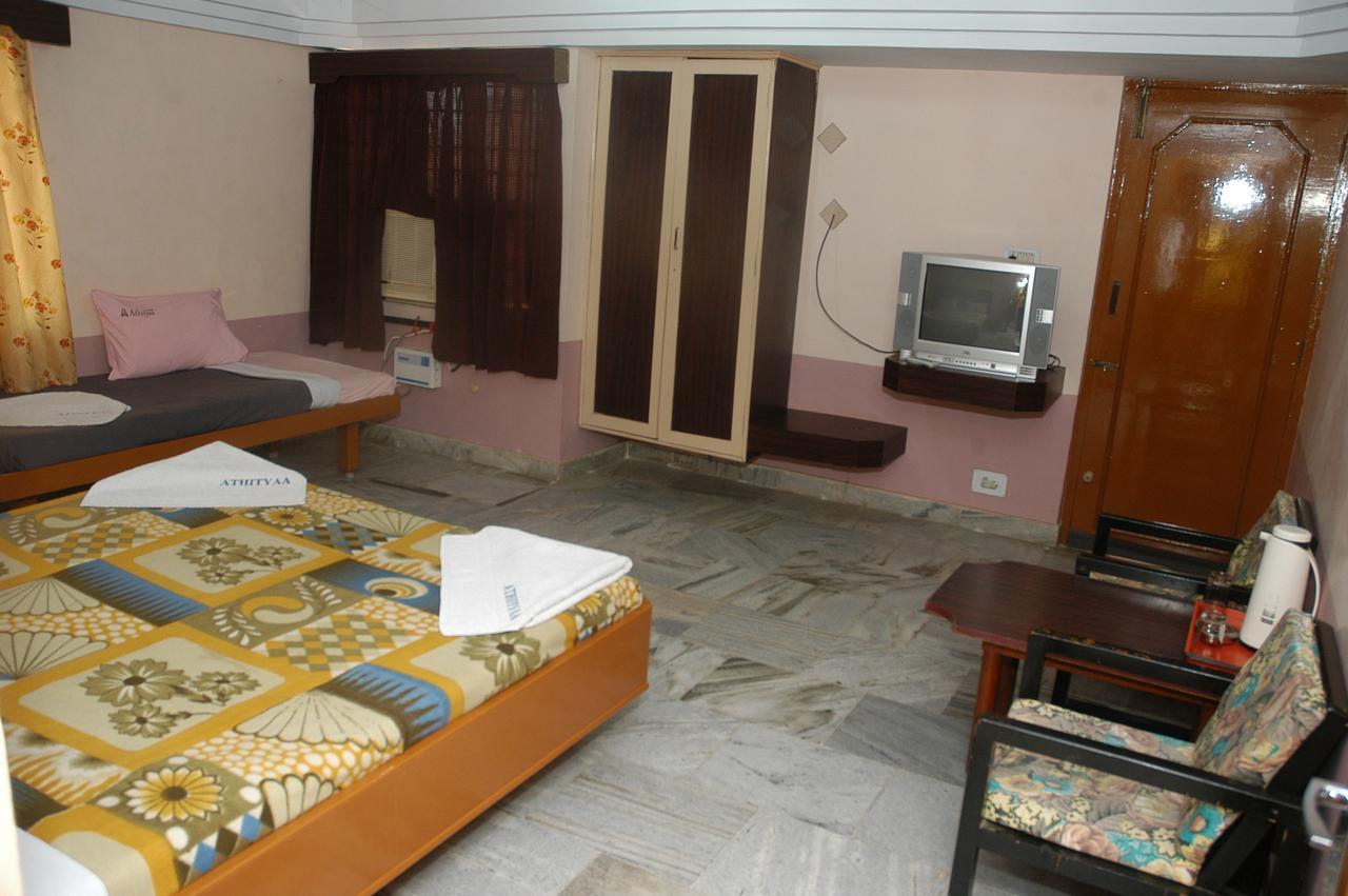Hotel Athityaa Кумбаконам Екстериор снимка