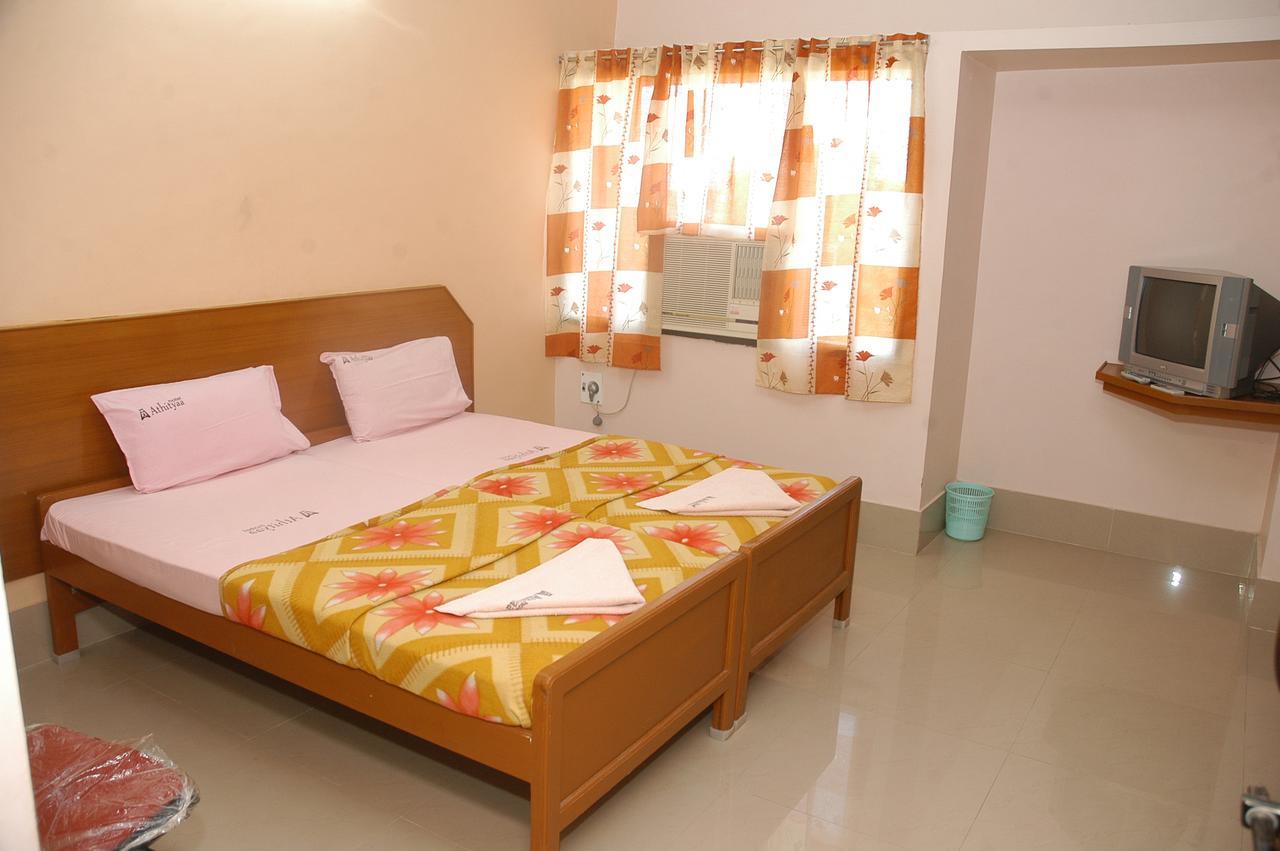 Hotel Athityaa Кумбаконам Екстериор снимка